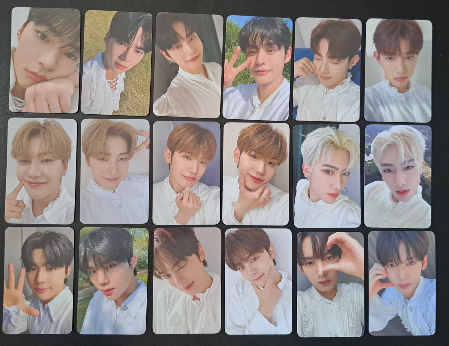 Zerobaseone Moving Seoul Mini L Folder Photocards