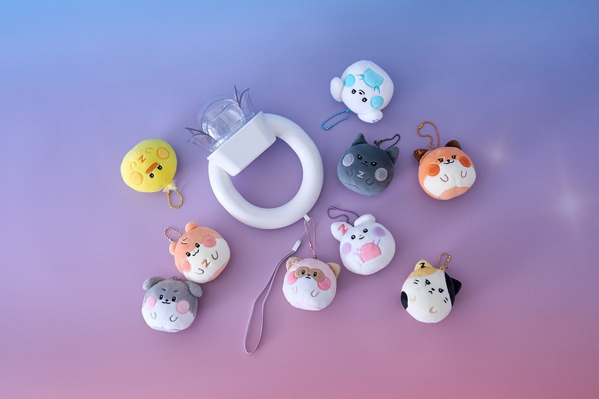 Zerobaseone x Line Friends Zeroni Fluffy Face Keyring