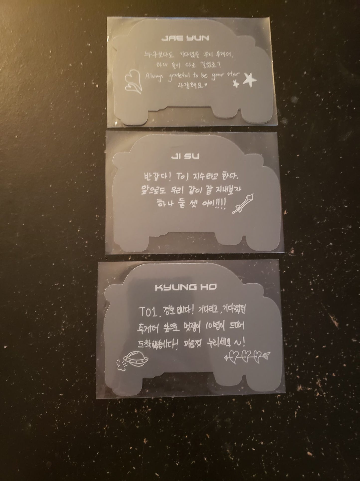 TO1 Re:Born Album Black Message Photocards