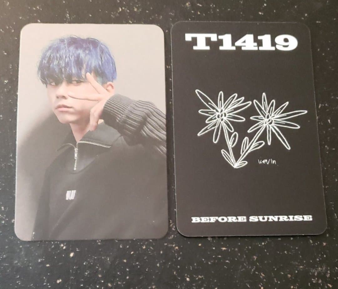 TFN Before Sunrise Part One Selfie Photocard