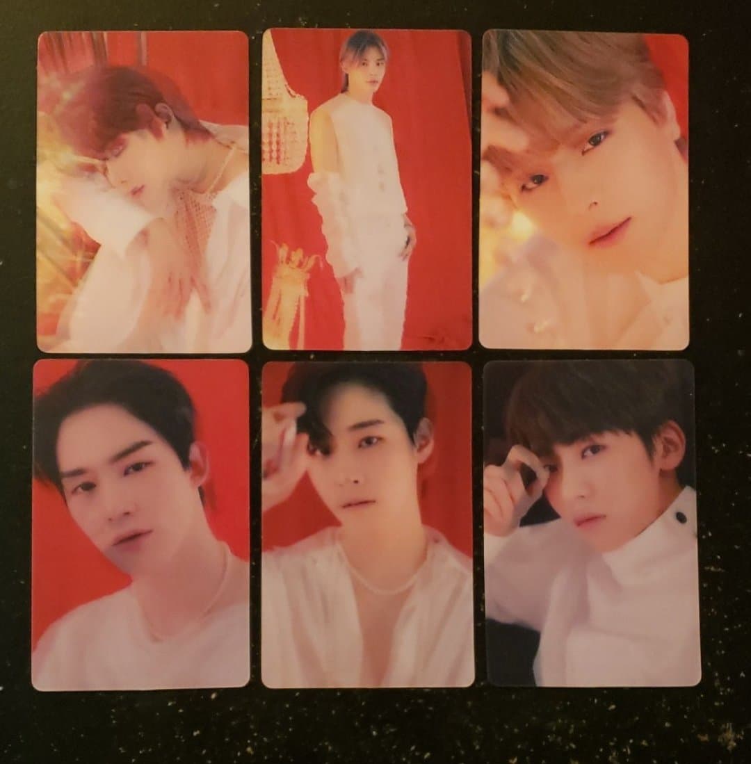 TO1 Re:Alize Album Red Lenticular Photocard