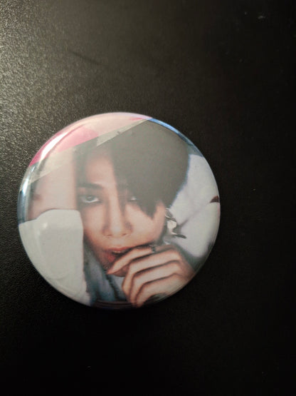 [Charity] Stray Kids 2.25" Can Badges