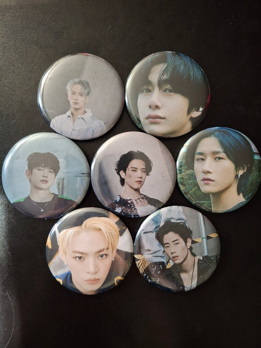 [Charity] KPOP 2.25" Can Badges