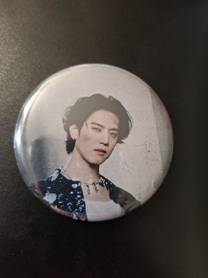 [Charity] KPOP 2.25" Can Badges