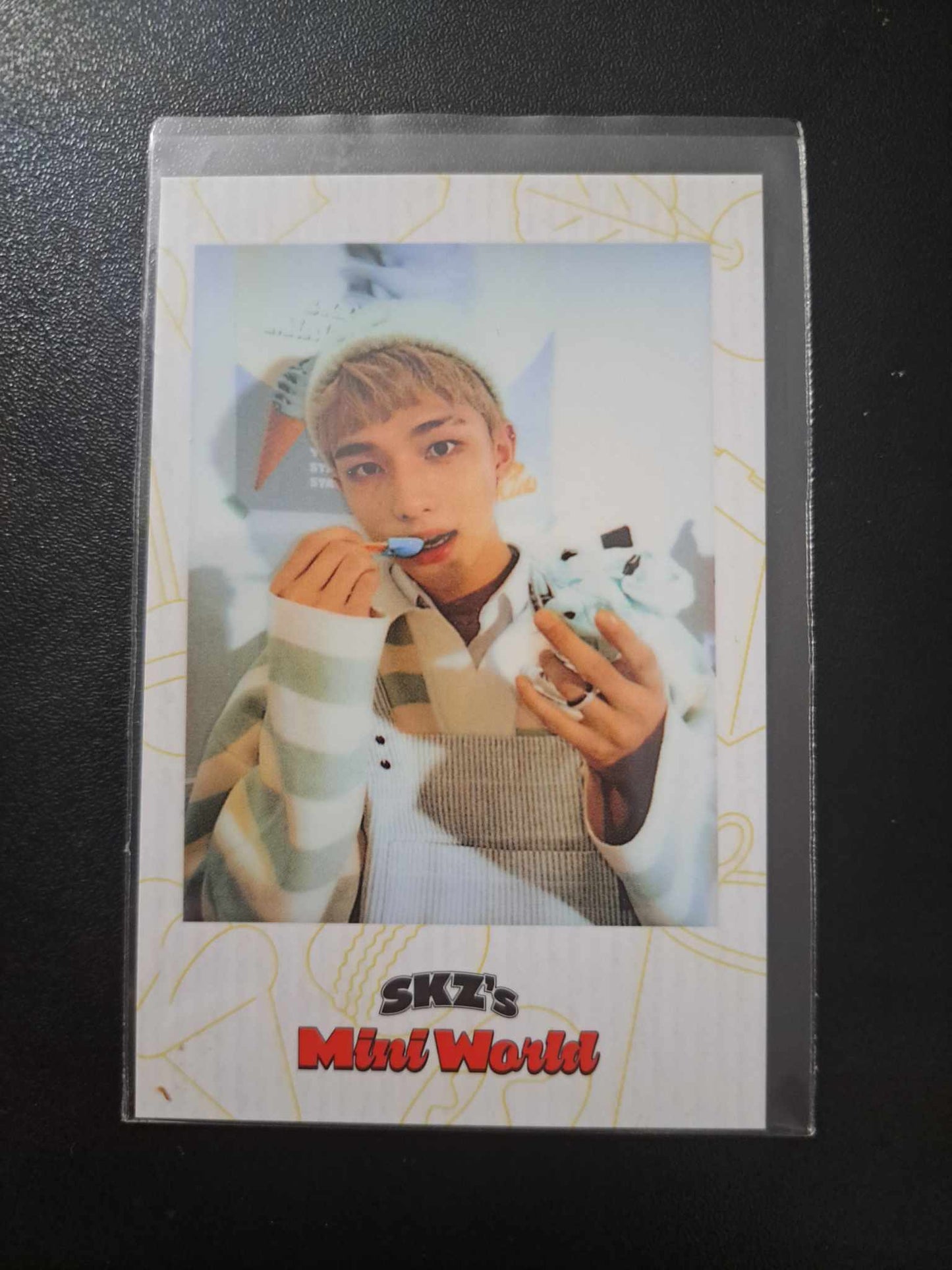 Stray Kids Mini World Hyunjin White POB Photocard
