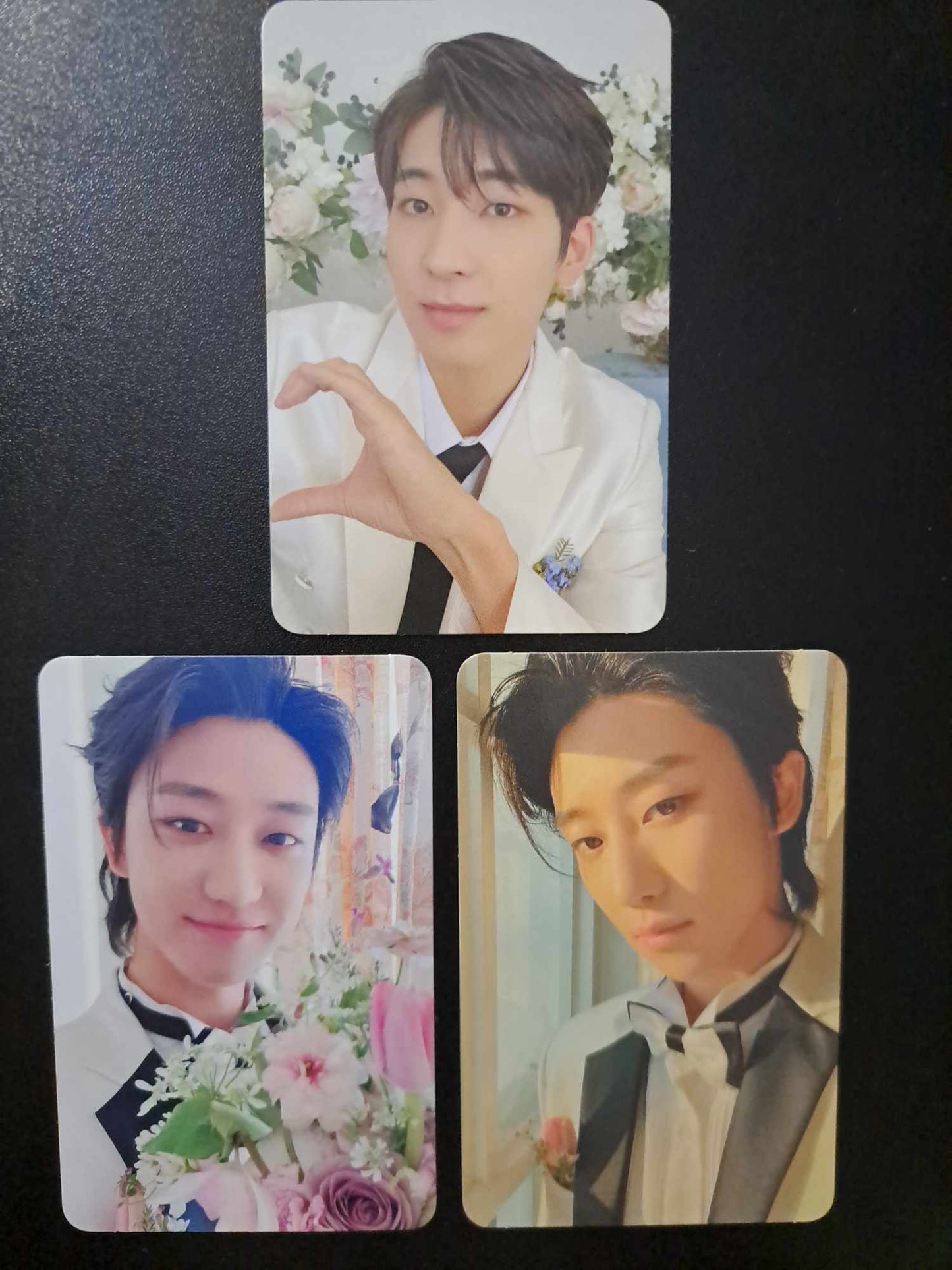 SEVENTEEN FML Photocards