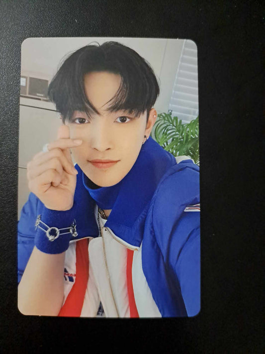 ATEEZ LIMITLESS Limited B Type Hongjoong