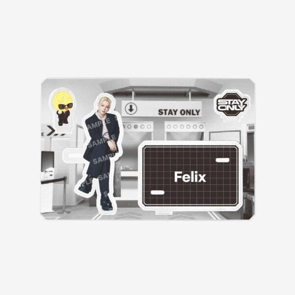 [PRE-ORDER] Stray Kids World Tour Run It Japan MD Acrylic Stand