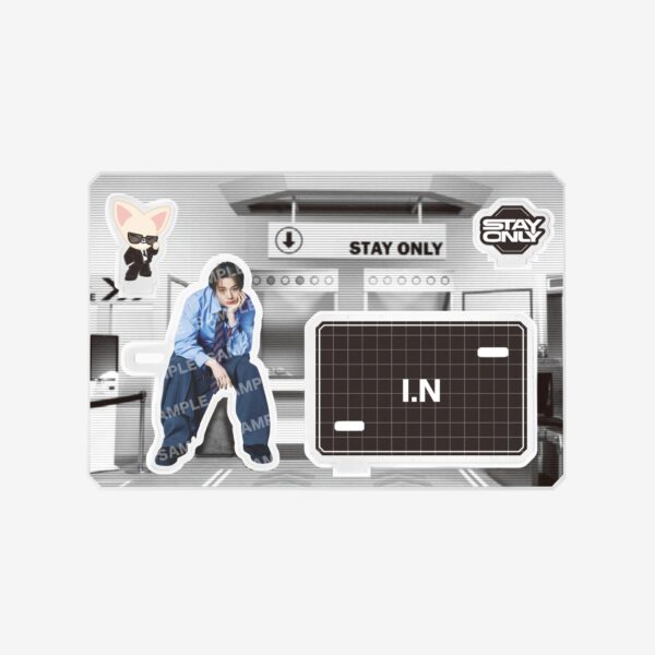 [PRE-ORDER] Stray Kids World Tour Run It Japan MD Acrylic Stand