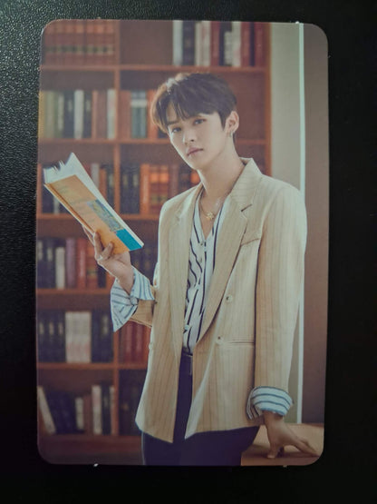 Stray Kids Unveil Op 3 Lucky Letter Photocard Lee Know