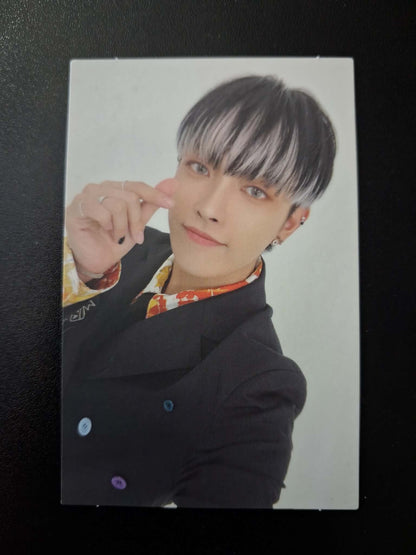 ATEEZ Fever Epilogue Hongjoong Hello82 Photocard