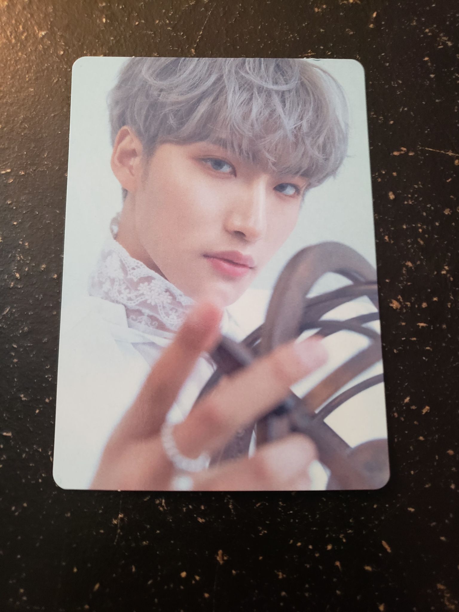 ATEEZ into the a to z seonghwa photocard